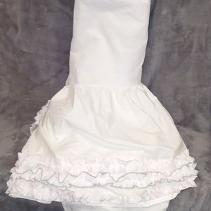 *0304 Wendy Bellissimo Crib Bedskirt